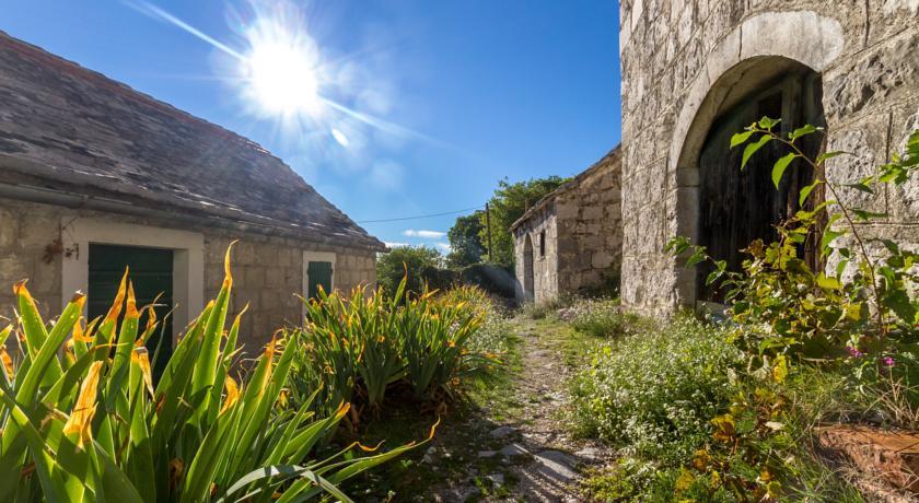 Apartment Old Stone House Локва Рогозница Стая снимка