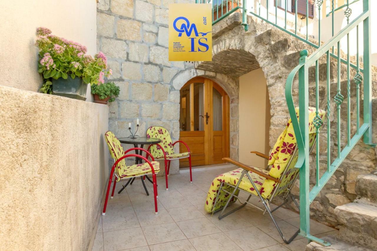 Apartment Old Stone House Локва Рогозница Екстериор снимка